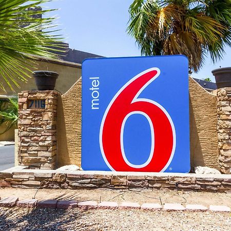 Motel 6 Glendale Az Exterior photo