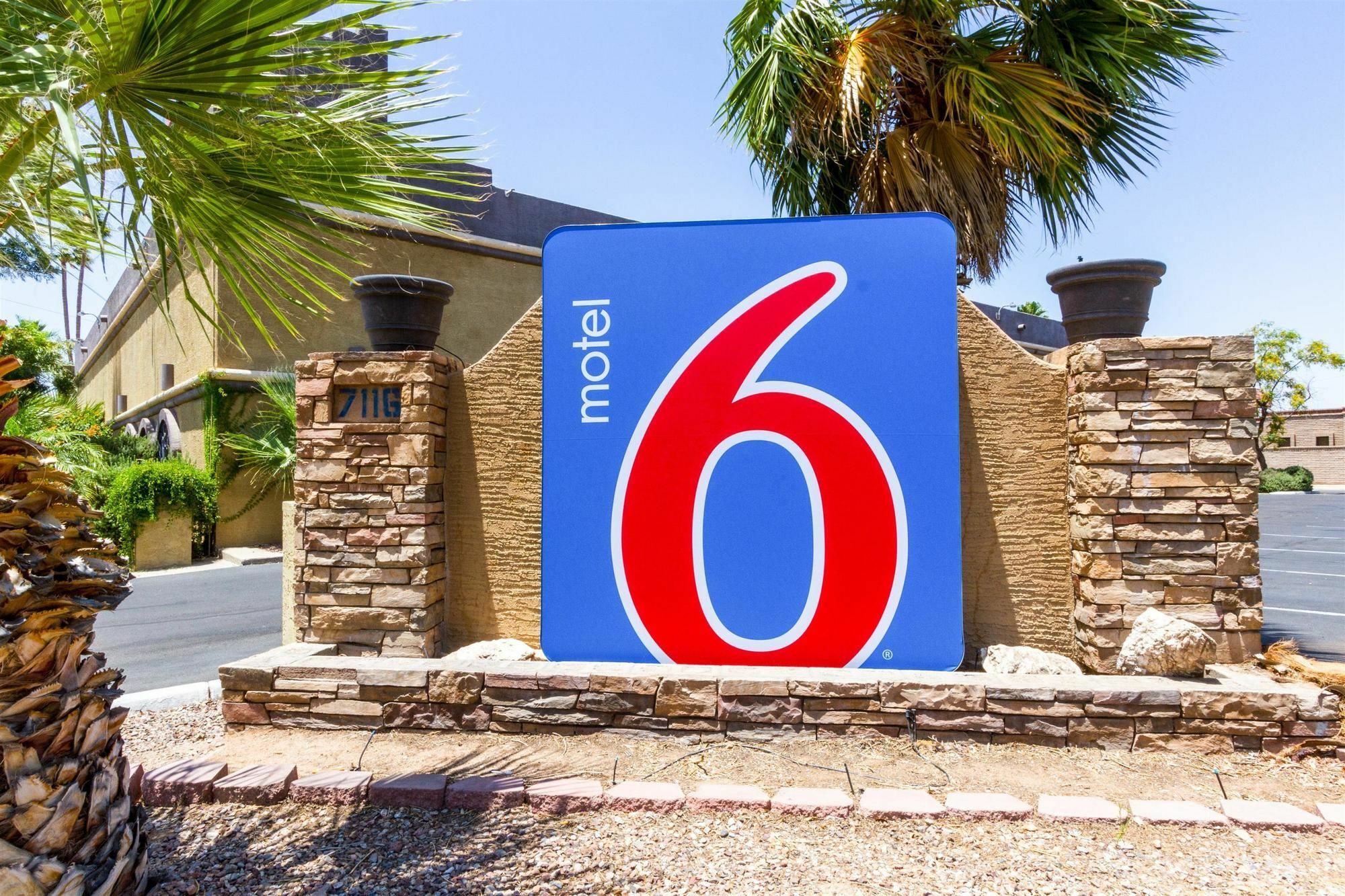 Motel 6 Glendale Az Exterior photo